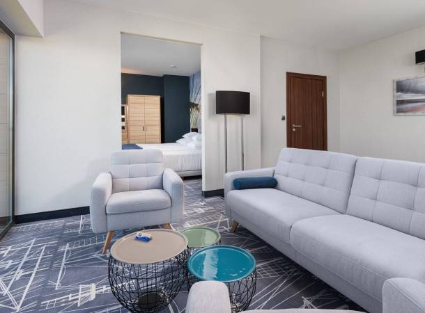 Commander`s Suite